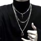 YesStyle reduces male accessories by up to 80%